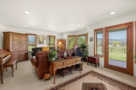 900 Butler Creek Road Ashland OR 97520