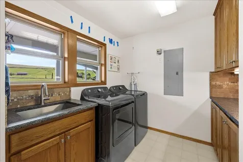 900 Butler Creek Road Ashland OR 97520