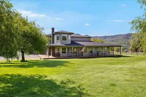900 Butler Creek Road Ashland OR 97520