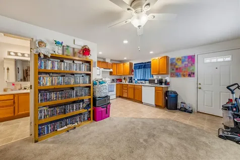 139 Almond Street Medford OR 97504