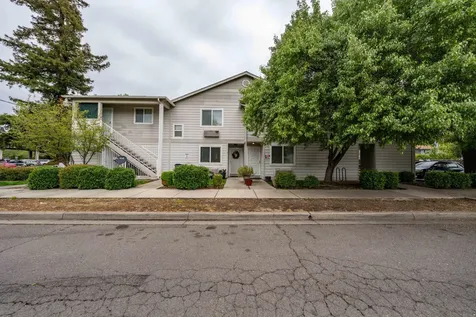 139 Almond Street Medford OR 97504