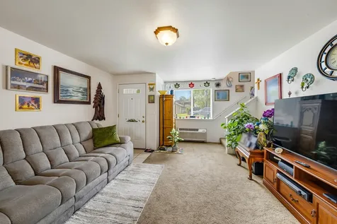 139 Almond Street Medford OR 97504