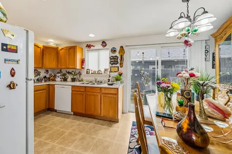 139 Almond Street Medford OR 97504
