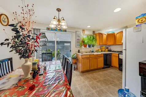 139 Almond Street Medford OR 97504
