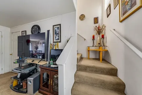 139 Almond Street Medford OR 97504