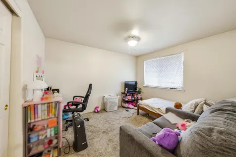 139 Almond Street Medford OR 97504