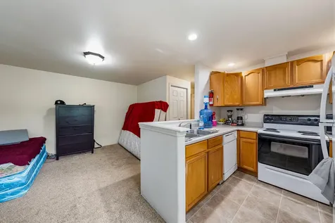 139 Almond Street Medford OR 97504