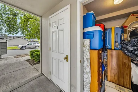 139 Almond Street Medford OR 97504