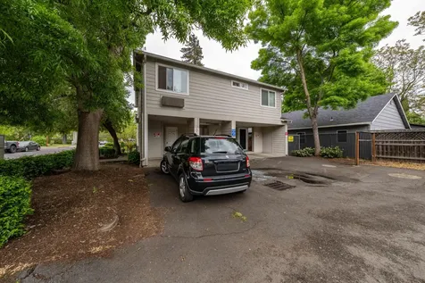 139 Almond Street Medford OR 97504