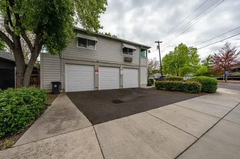 139 Almond Street Medford OR 97504