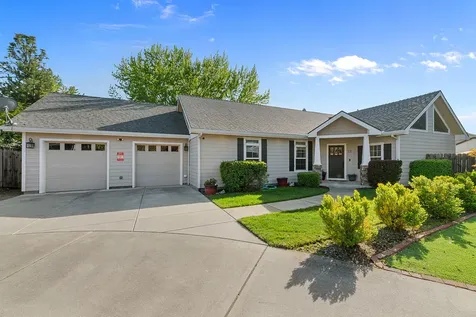 72 Pineridge Lane Eagle Point OR 97524