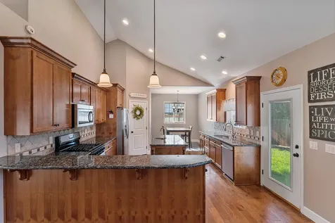 72 Pineridge Lane Eagle Point OR 97524