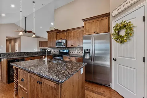 72 Pineridge Lane Eagle Point OR 97524