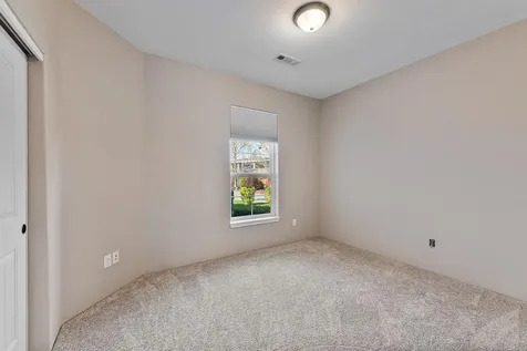 72 Pineridge Lane Eagle Point OR 97524