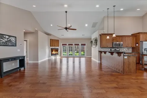 72 Pineridge Lane Eagle Point OR 97524