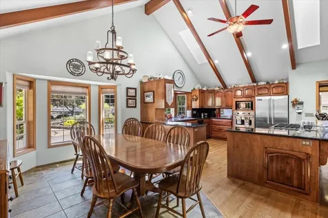 8959 John Day Drive Gold Hill OR 97525