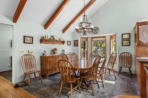 8959 John Day Drive Gold Hill OR 97525
