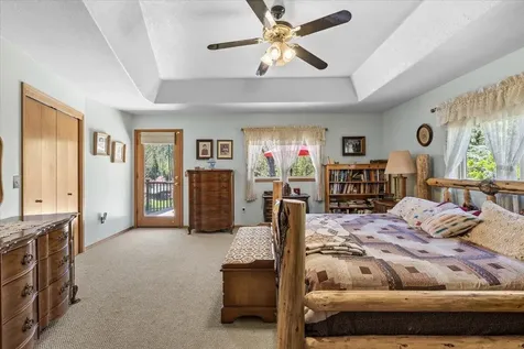 8959 John Day Drive Gold Hill OR 97525