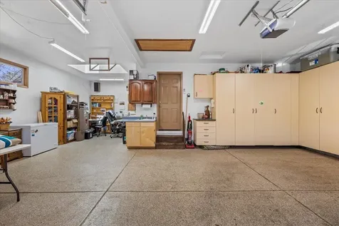 8959 John Day Drive Gold Hill OR 97525