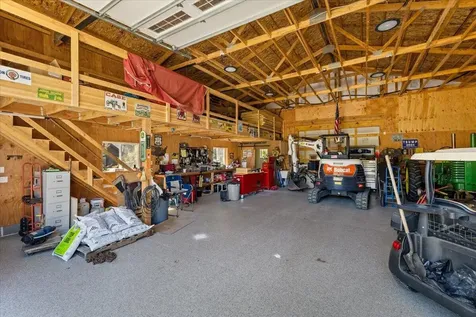 8959 John Day Drive Gold Hill OR 97525