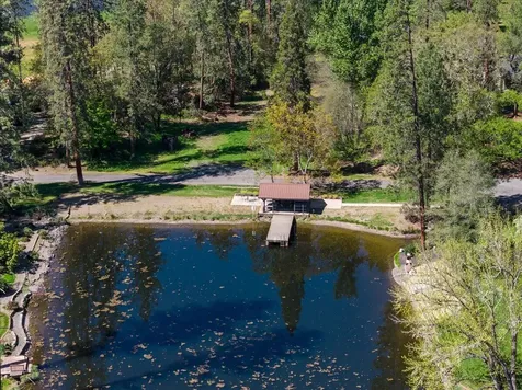 8959 John Day Drive Gold Hill OR 97525