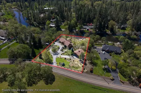8959 John Day Drive Gold Hill OR 97525