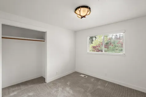 198 Hessar Street Grants Pass OR 97527