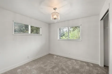 198 Hessar Street Grants Pass OR 97527