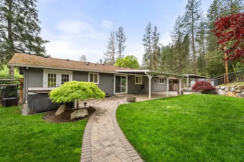 198 Hessar Street Grants Pass OR 97527