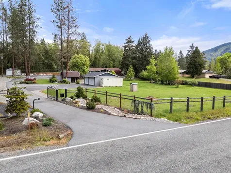 198 Hessar Street Grants Pass OR 97527