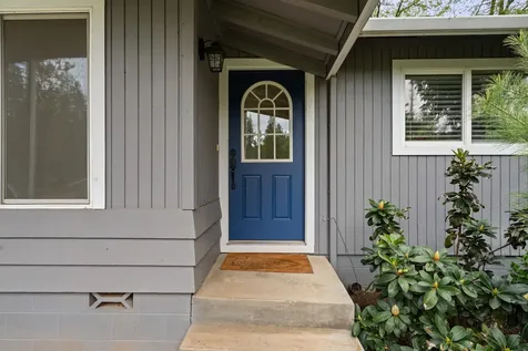 198 Hessar Street Grants Pass OR 97527