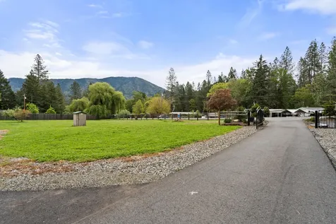 198 Hessar Street Grants Pass OR 97527