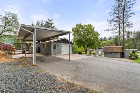 198 Hessar Street Grants Pass OR 97527