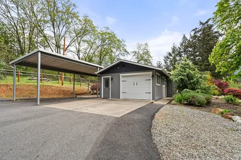 198 Hessar Street Grants Pass OR 97527