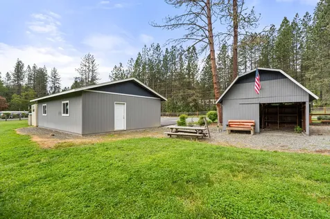 198 Hessar Street Grants Pass OR 97527