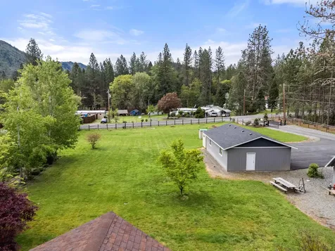 198 Hessar Street Grants Pass OR 97527