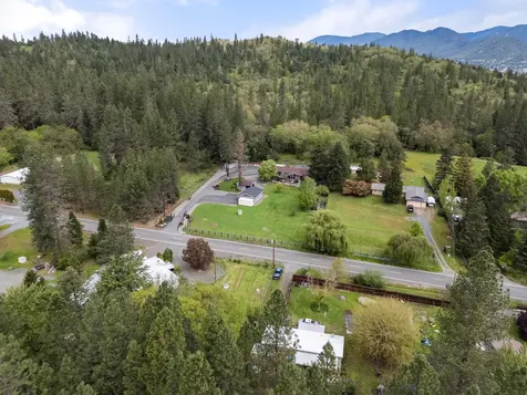 198 Hessar Street Grants Pass OR 97527
