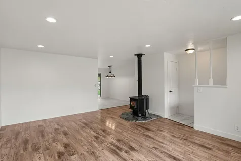 198 Hessar Street Grants Pass OR 97527
