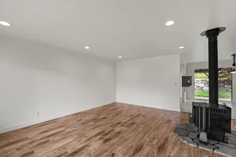 198 Hessar Street Grants Pass OR 97527