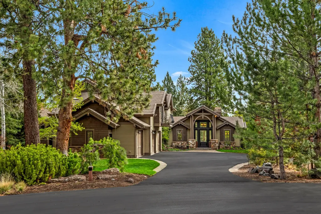 19570 Ball Butte Court Bend OR 97702