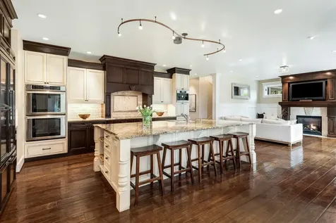 19570 Ball Butte Court Bend OR 97702