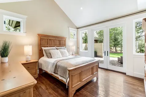 19570 Ball Butte Court Bend OR 97702