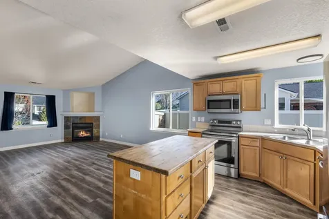 63175 NE De Haviland Street Bend OR 97701