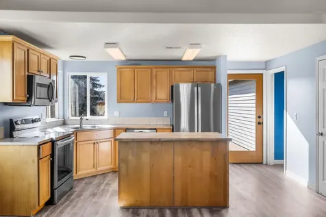 63175 NE De Haviland Street Bend OR 97701