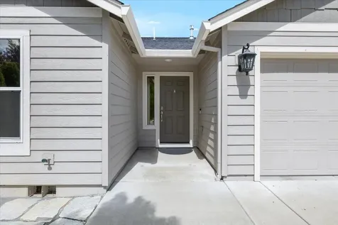 3471 Cascara Street Medford OR 97504