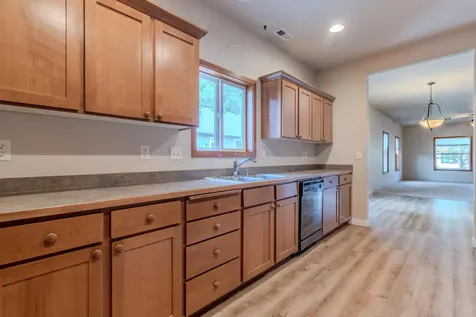 708 Isherwood Drive Central Point OR 97502