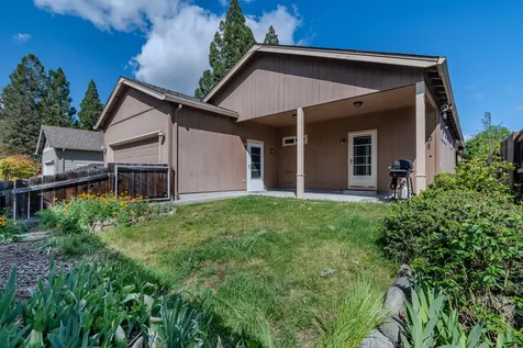 708 Isherwood Drive Central Point OR 97502