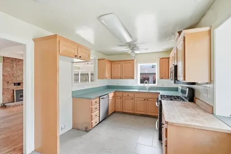 1335 NW Washington Boulevard Grants Pass OR 97526