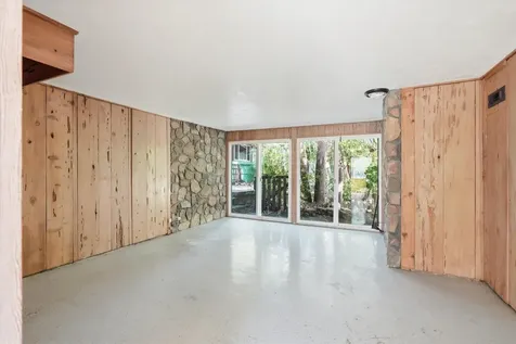 1335 NW Washington Boulevard Grants Pass OR 97526