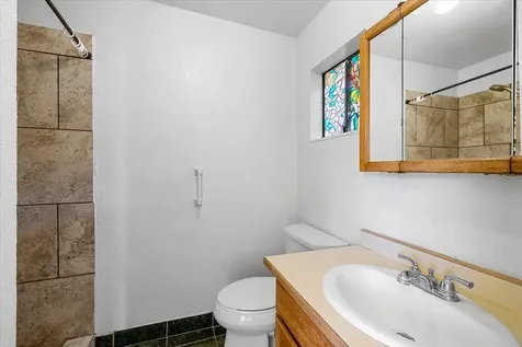 1300 Daisy Lane Grants Pass OR 97527